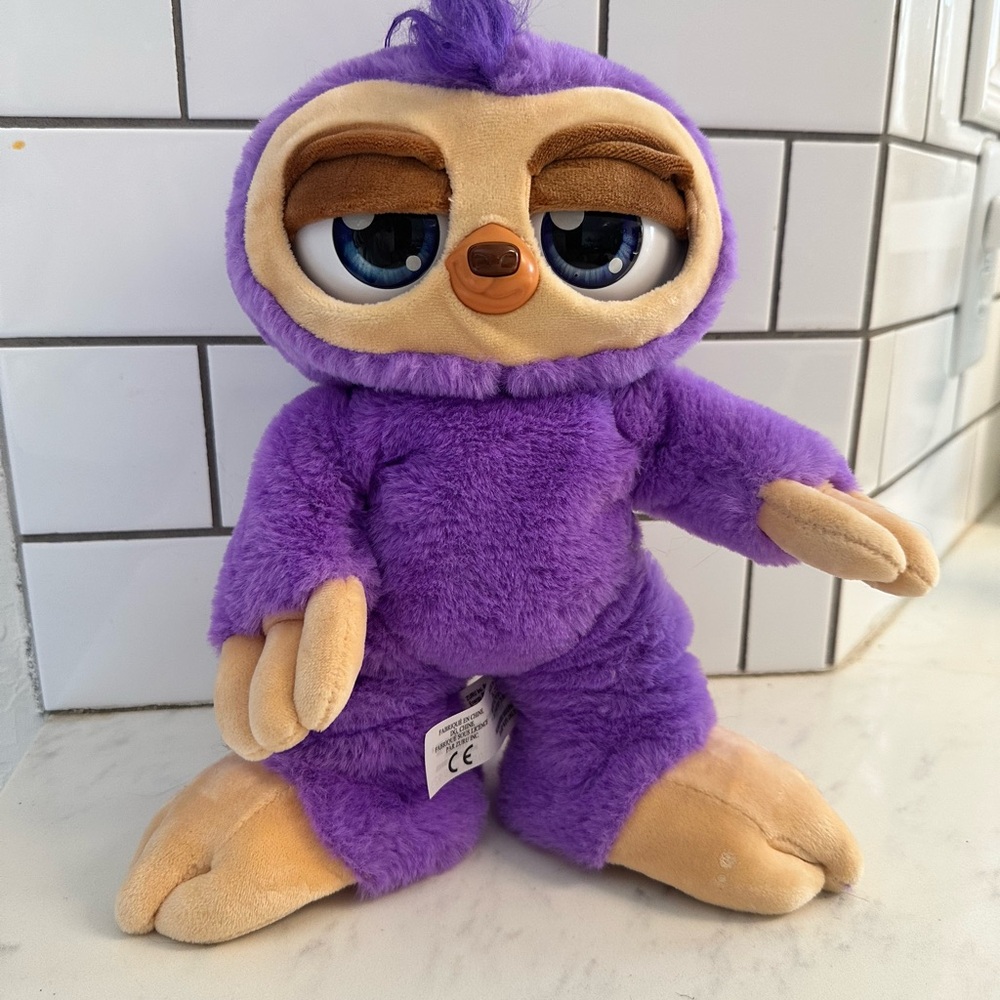 Zuru Pets Alive Fifi the Flossing Sloth Plush Dancing Toy Music Furry Working